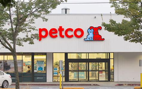 What are the hours of petco - Petco - Needham, MA - Hours & Store Details. Petco is proud to be situated at 163 Highland Avenue, in the north-east region of Needham (near 173 Oak St). This store is happy to provide service to people within the locales of Needham Heights, Waban, Newton Highlands, Newton Lower Falls, Wellesley Hills, Newton Upper Falls and Newton …